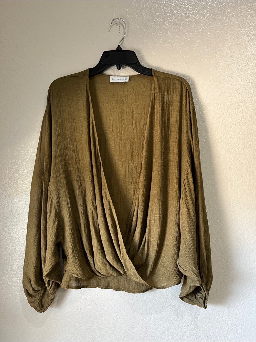 KIKI LARUE Olive Draped V-Neck Blouse Sz S Lightweight Layered Boho TC0282